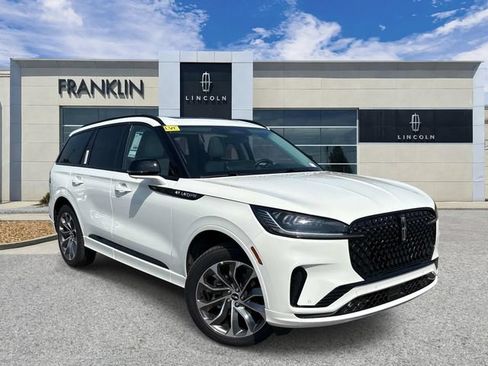 New 2026 Lincoln Aviator AWD w/ Jet Appearance Package image 1