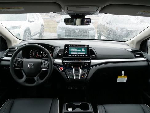 New 2026 Honda Odyssey Touring image 19