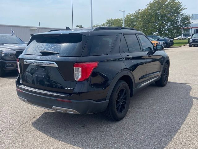 Used 2022 Ford Explorer XLT w/ Equipment Group 202A AWD/4WD image 5