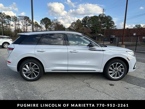 New 2026 Lincoln Corsair Grand Touring w/ Rear Removable Package Tray AWD/4WD image 8