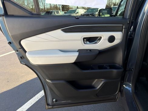 Used 2026 Honda Pilot Touring image 20