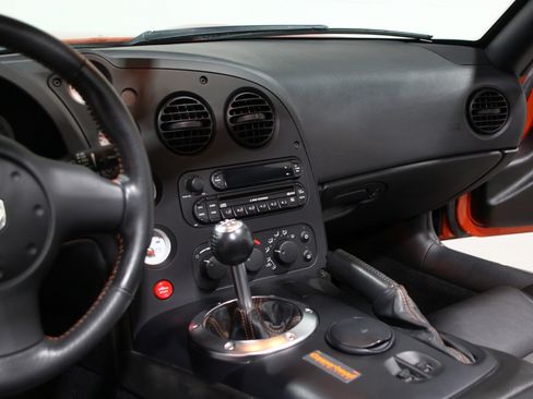 Used 2005 Dodge Viper SRT-10 w/ Copperhead Edition Group RWD image 46