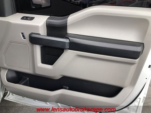 Used 2017 Ford F150 XL w/ Equipment Group 101A Mid AWD/4WD image 19