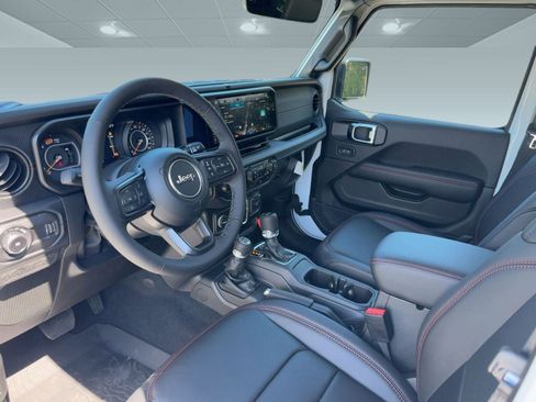 New 2025 Jeep Wrangler Unlimited Rubicon image 4