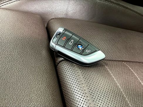 Used 2018 BMW X3 xDrive30i w/ Executive Package image 10