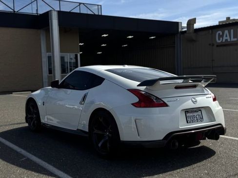 Used 2014 Nissan 370Z NISMO w/ Bose Package RWD image 6