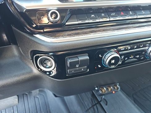 Used 2024 GMC Sierra 1500 SLE image 37