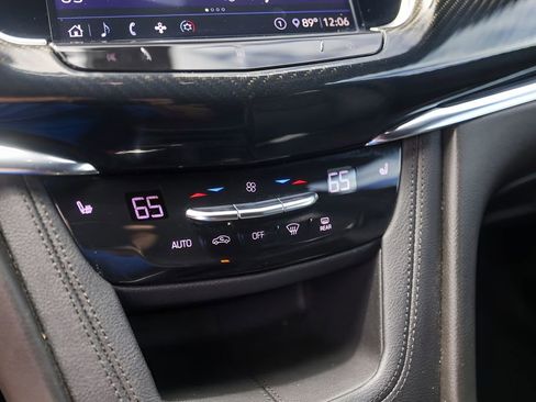 Used 2020 Cadillac XT6 Sport AWD/4WD image 19