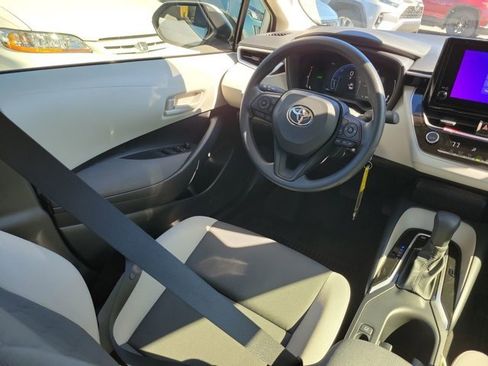 Used 2026 Toyota Corolla LE image 22