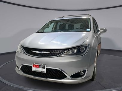 Used 2019 Chrysler Pacifica Limited