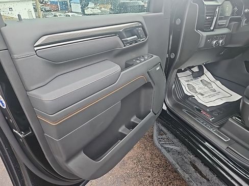 New 2026 GMC Sierra 2500 AT4 w/ Technology Package AWD/4WD image 9