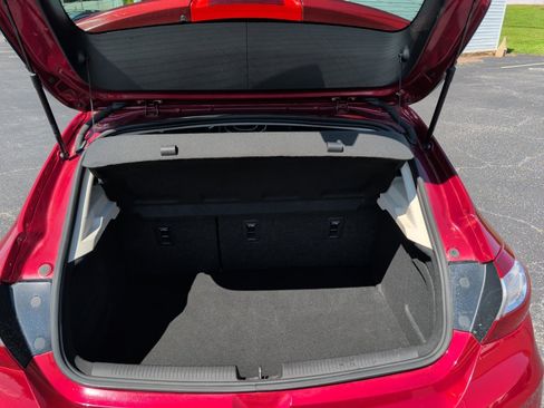 Used 2018 Chevrolet Cruze LT FWD image 15