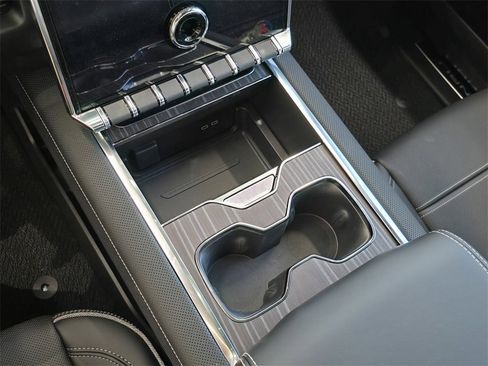 New 2025 GMC Sierra EV Denali image 19