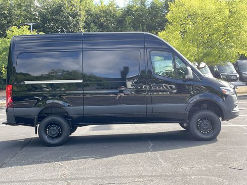 New 2025 Mercedes-Benz Sprinter 2500 image 5