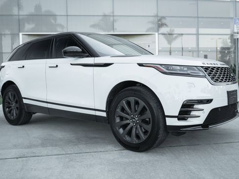 Used 2023 Land Rover Range Rover Velar R-Dynamic S image 3