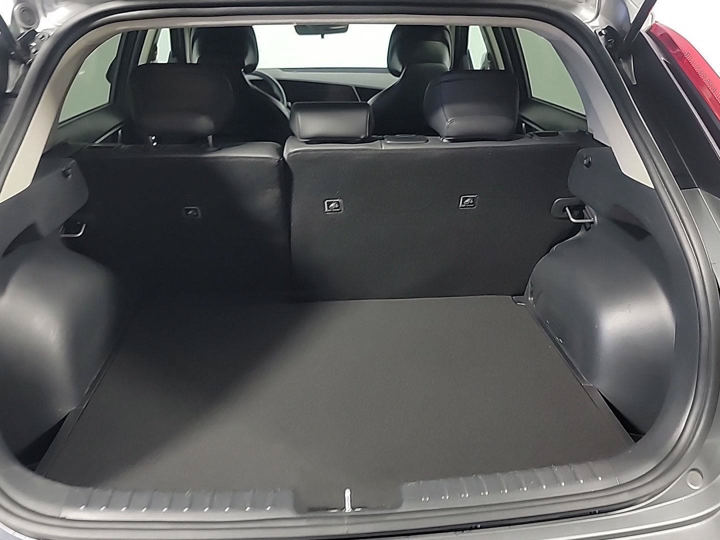 Certified 2024 Kia Niro EX FWD image 6