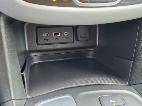 Used 2022 Chevrolet Equinox LT image 32