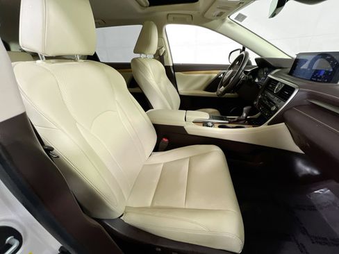 Used 2020 Lexus RX 350L Premium w/ Premium Package image 29