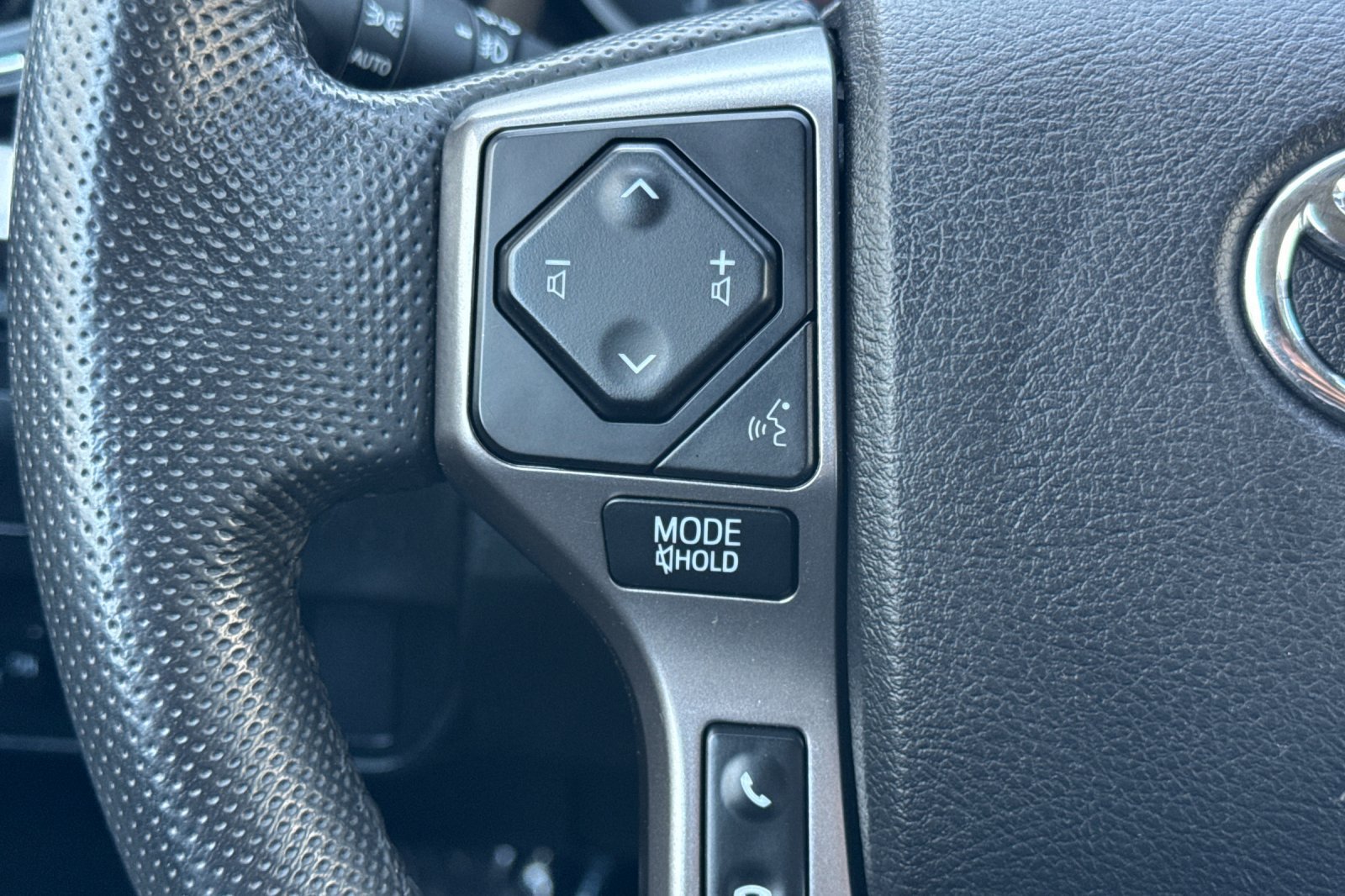 Certified 2022 Toyota Tacoma SR5 RWD image 29