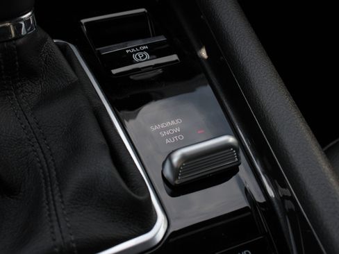 New 2026 Jeep Compass Latitude image 21