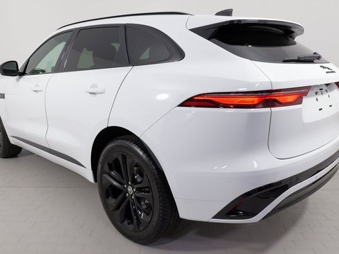 Used 2025 Jaguar F-PACE R-Dynamic S image 28