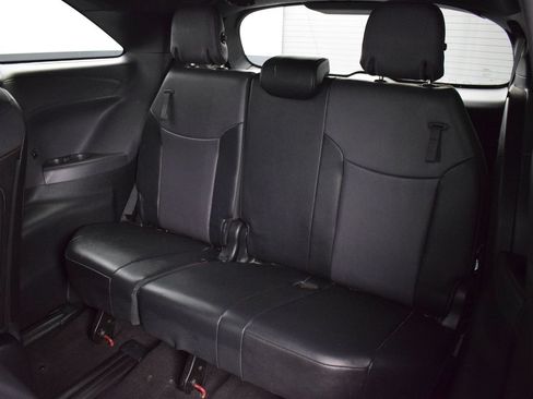 Used 2021 Toyota Sienna XSE FWD image 14