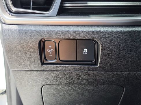 Used 2024 Kia Sorento S FWD image 26