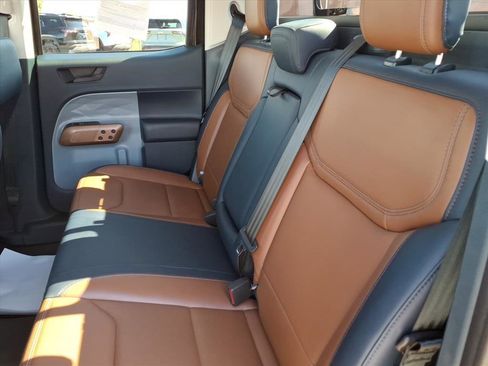 Used 2023 Ford Maverick Lariat w/ Lariat Luxury Package image 10