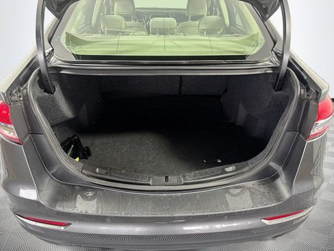 Used 2020 Ford Fusion SE w/ Fleet SE Value Package FWD image 24