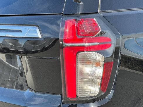 Used 2023 Chevrolet Tahoe High Country AWD/4WD image 34
