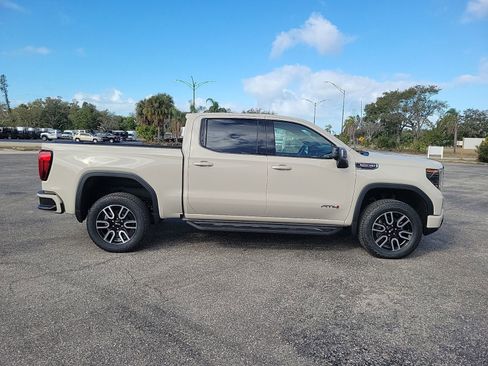 New 2026 GMC Sierra 1500 AT4 w/ AT4 Premium Package AWD/4WD image 7