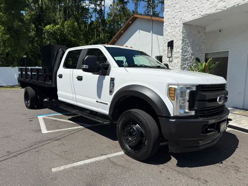 Used 2019 Ford F550 4x4 Crew Cab Super Duty w/ Power Equipment Group image 18