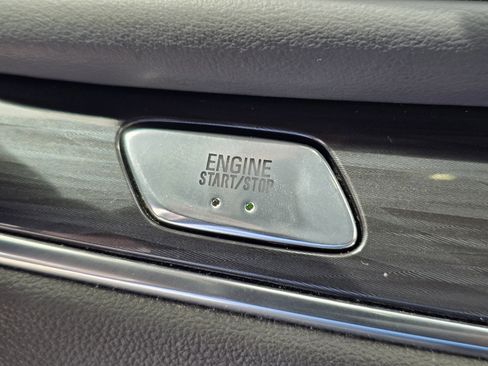 Used 2023 Buick Enclave Essence w/ Experience Buick Package FWD image 23