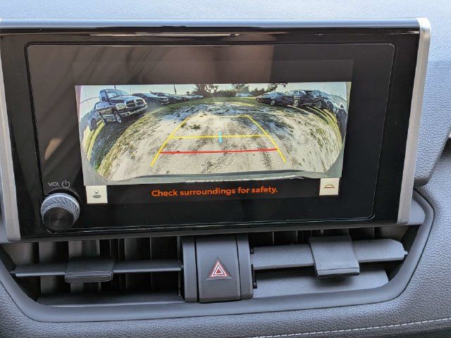 Used 2025 Toyota RAV4 LE AWD/4WD image 27
