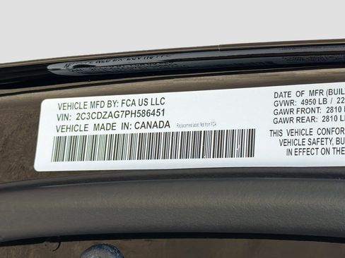 Used 2023 Dodge Challenger SXT RWD image 39