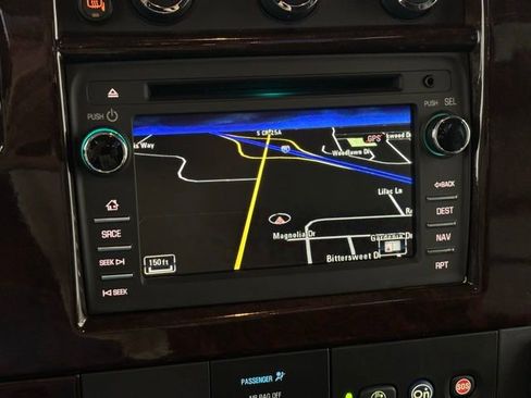 Used 2017 Chevrolet Express 2500 Extended image 22