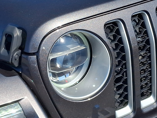 Used 2022 Jeep Wrangler Unlimited Sahara w/ Cold Weather Group AWD/4WD image 30