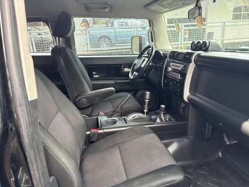 Used 2008 Toyota FJ Cruiser 4WD image 13