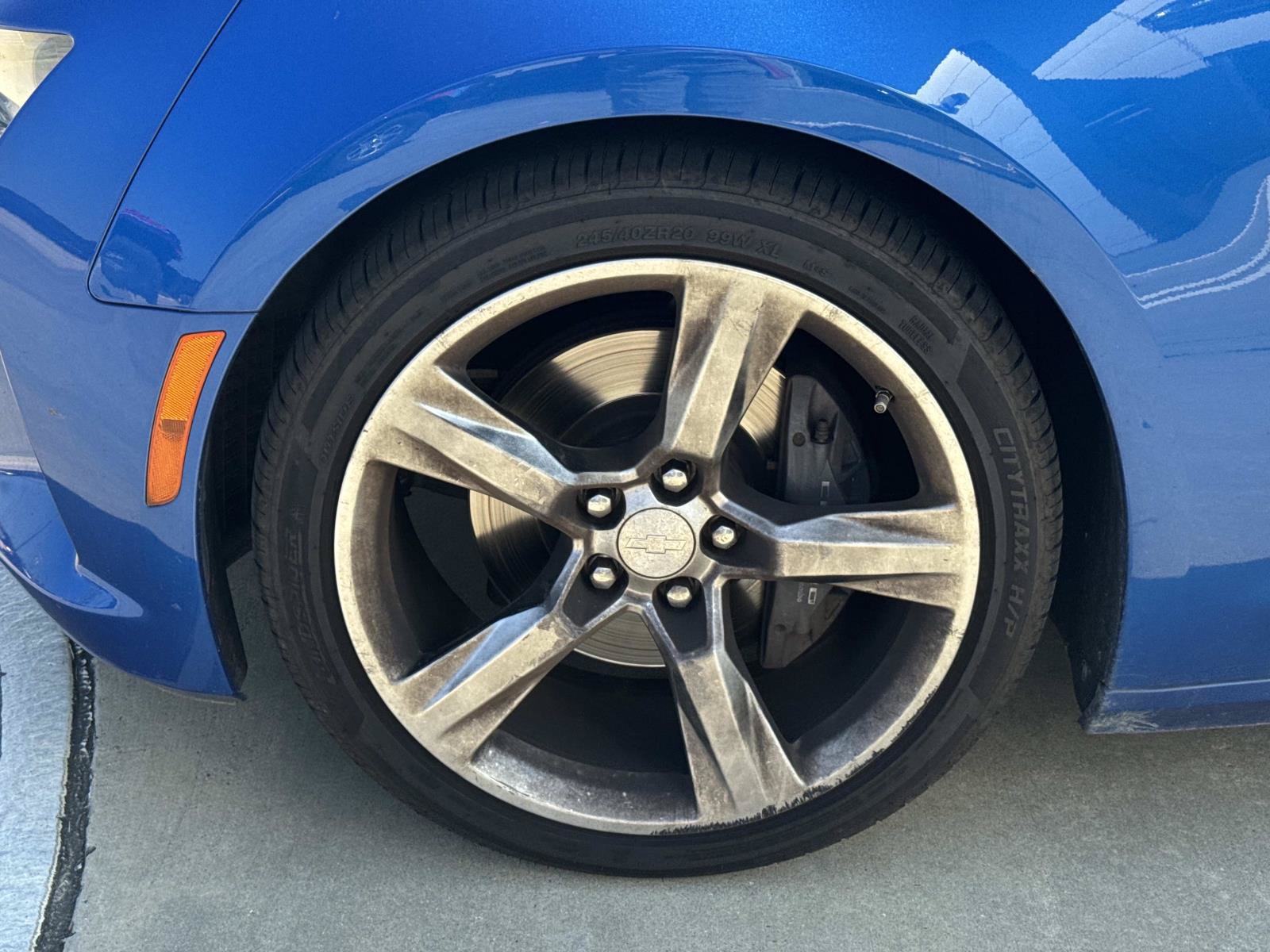 Used 2017 Chevrolet Camaro SS RWD image 4