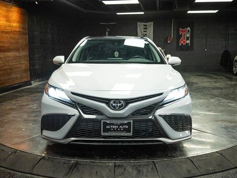 Used 2022 Toyota Camry XSE image 4