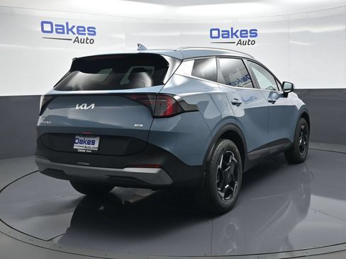 New 2026 Kia Sportage EX AWD/4WD image 8
