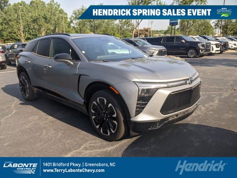 New 2025 Chevrolet Blazer EV RS image 1