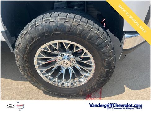 Used 2020 Chevrolet Silverado 1500 LTZ AWD/4WD image 7