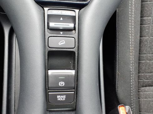 Used 2024 Honda HR-V LX image 30