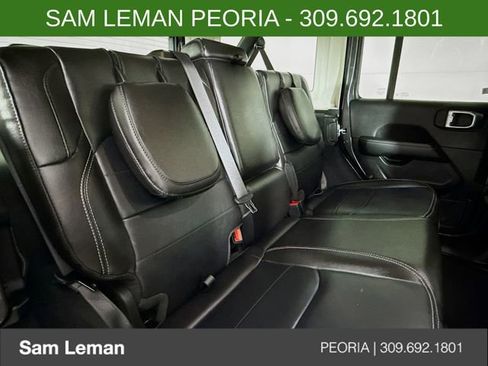 Used 2022 Jeep Wrangler Unlimited Sahara w/ Cold Weather Group image 26