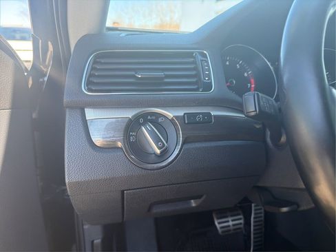 Used 2017 Volkswagen Passat 3.6 SEL Premium image 20