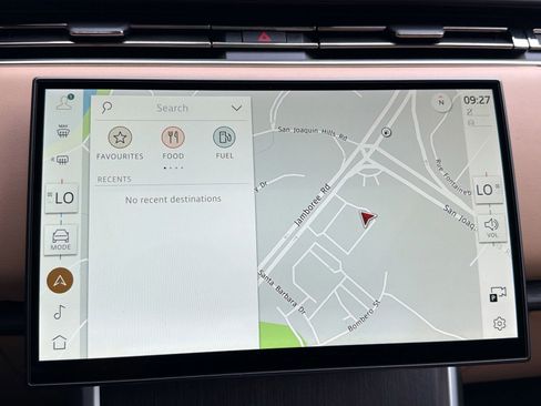 New 2026 Land Rover Range Rover SE image 24