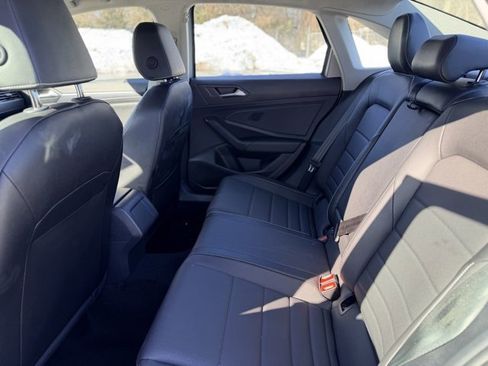 Used 2024 Volkswagen Jetta SE image 23