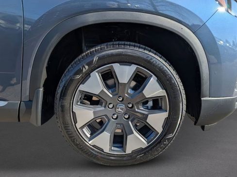 New 2026 Honda Pilot Touring image 9