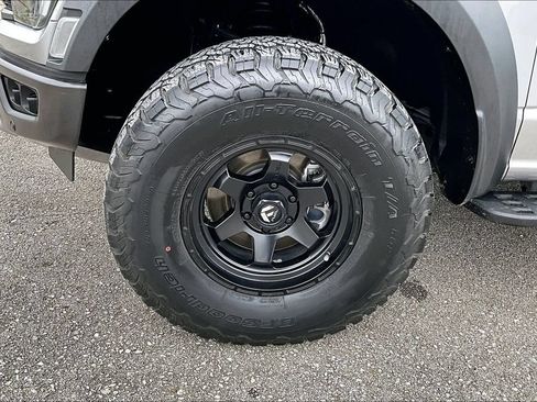 Used 2022 Ford F150 Raptor w/ Equipment Group 801A High AWD/4WD image 11